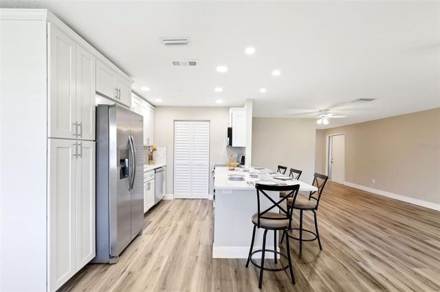 1203 16TH CIRCLE SE, Largo, FL 33771