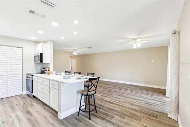 1203 16TH CIRCLE SE, Largo, FL 33771