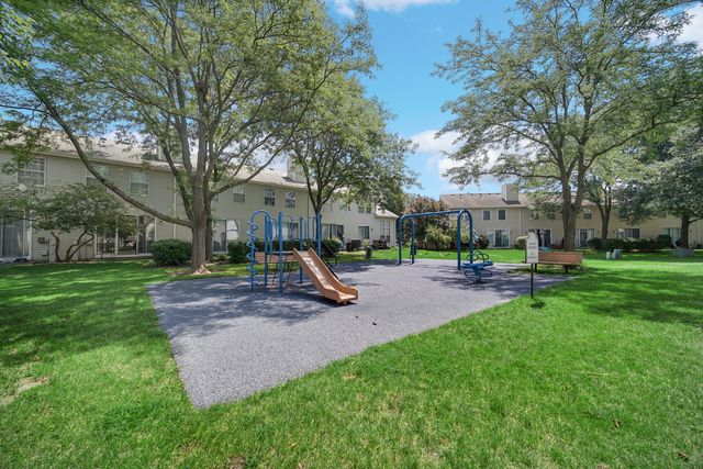 375 Glen Byrn Court 9375A, Schaumburg, IL 60194