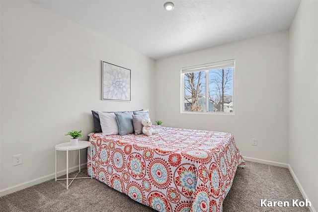 5101 N Morgan Lane, Caledonia, MI 49316