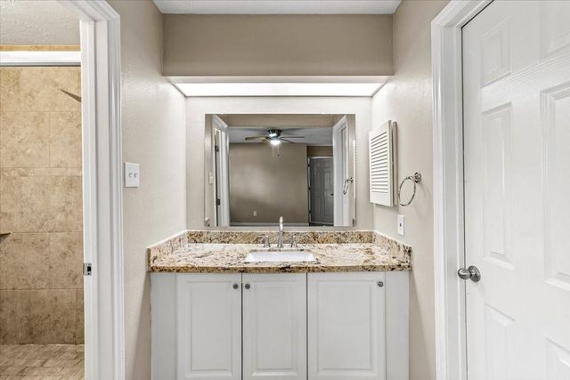 408 Bayridge Drive, League City, TX 77573