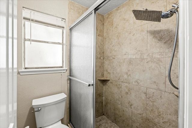 408 Bayridge Drive, League City, TX 77573