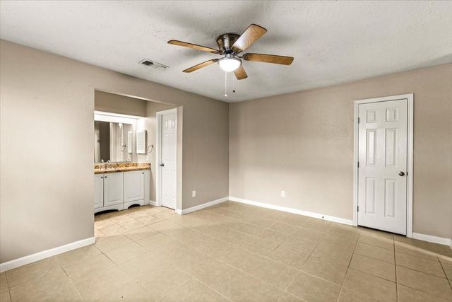 408 Bayridge Drive, League City, TX 77573