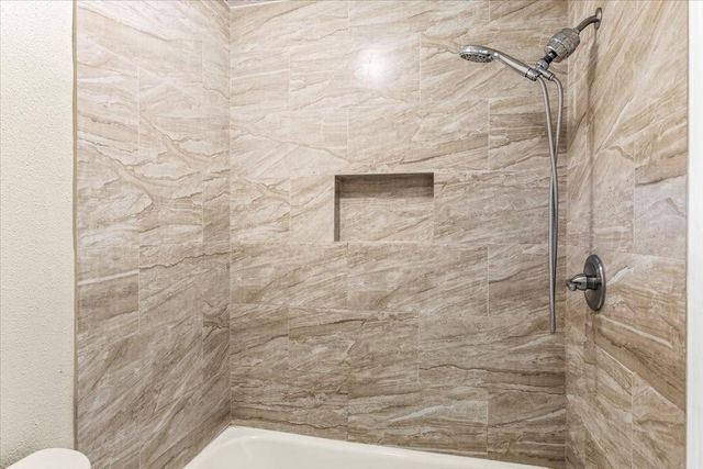 408 Bayridge Drive, League City, TX 77573