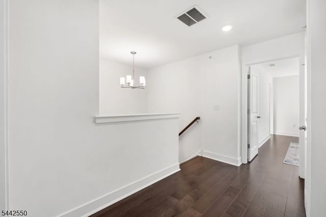 6 Coogan Ct, Morris Plains Boro, NJ 07950