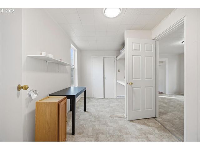 606 Sw 2ND St, Pendleton, OR 97801