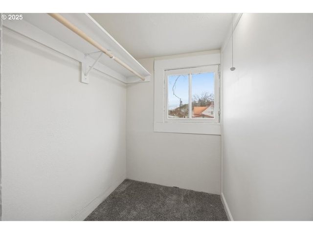 606 Sw 2ND St, Pendleton, OR 97801