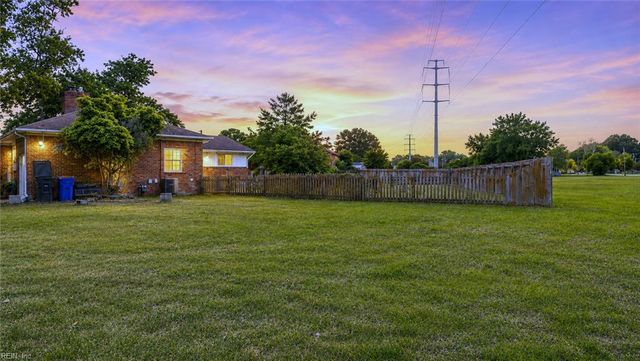 7825 Walters DR, Norfolk, VA 23518