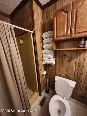 484 Bridgeport Avenue NW, Palm Bay, FL 32907