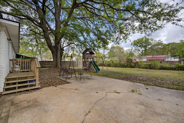 111 Harvey Avenue, Goose Creek, SC 29445