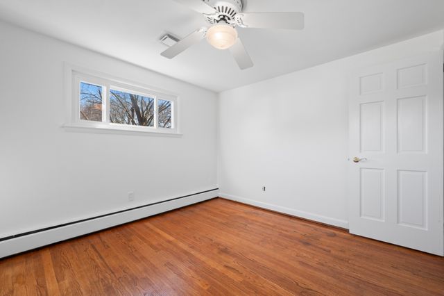 11 Rye Ridge Parkway, West Hartford, CT 06117