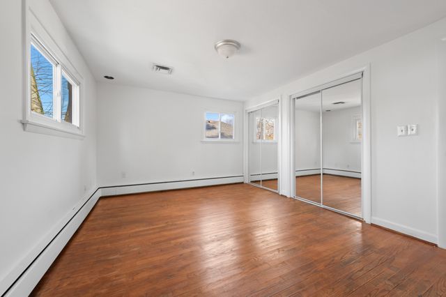 11 Rye Ridge Parkway, West Hartford, CT 06117