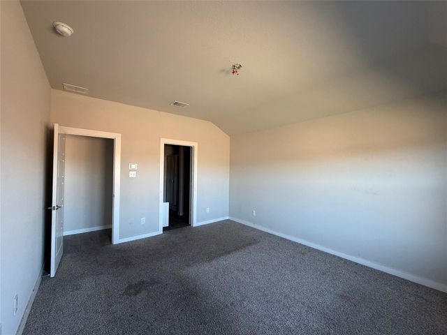 820 Lakeview Drive, Alvarado, TX 76009