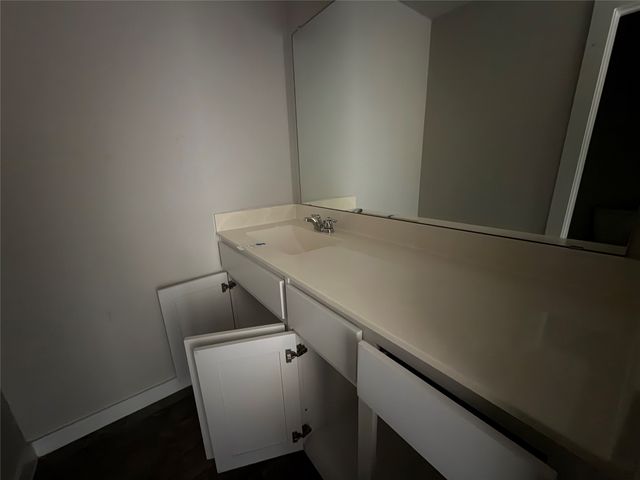 820 Lakeview Drive, Alvarado, TX 76009