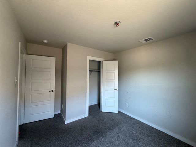 820 Lakeview Drive, Alvarado, TX 76009