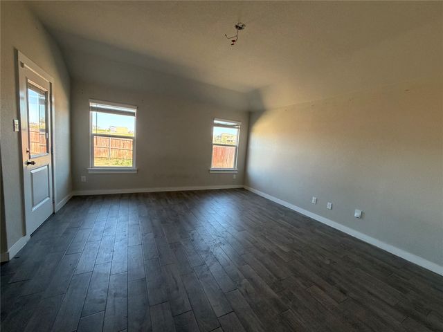 820 Lakeview Drive, Alvarado, TX 76009