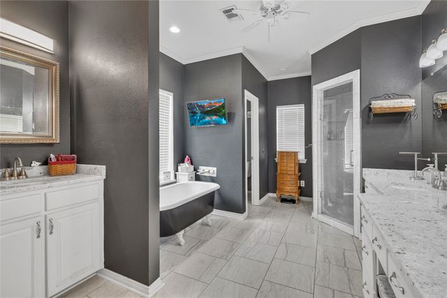 47 Preakness Place Road, Van Alstyne, TX 75495