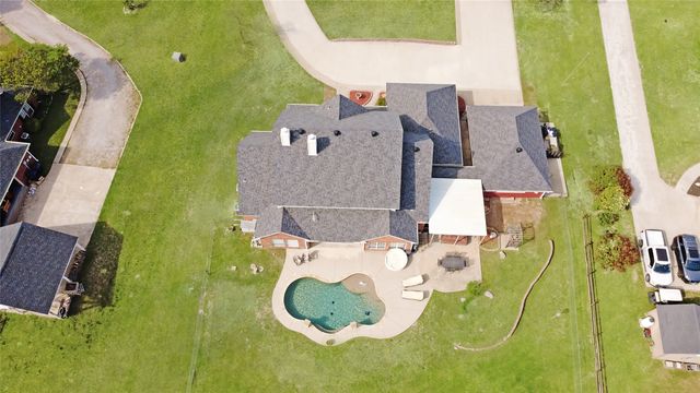 47 Preakness Place Road, Van Alstyne, TX 75495