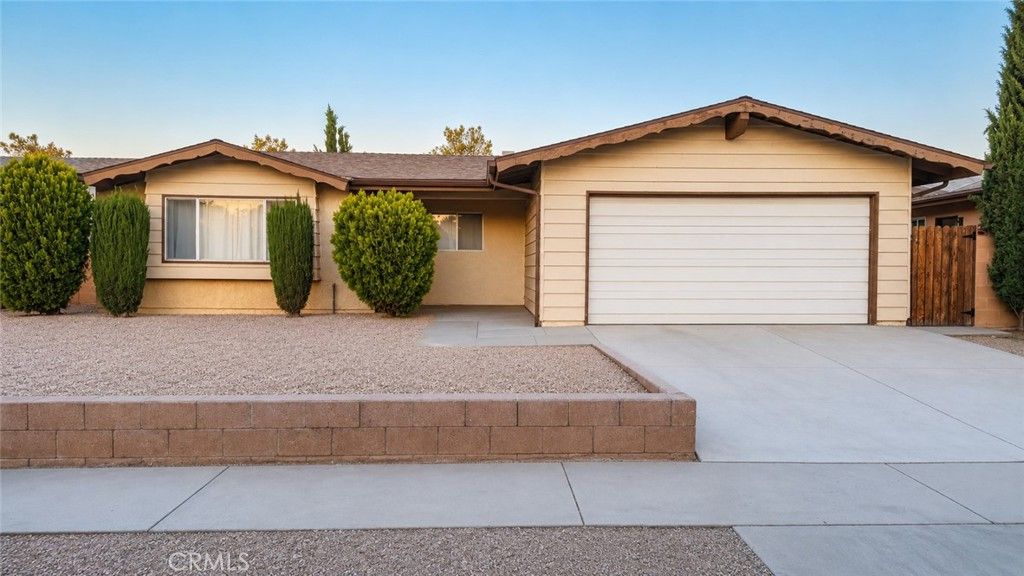 Image 1 of property listing at 45650 Fig Avenue, Lancaster, CA 93534