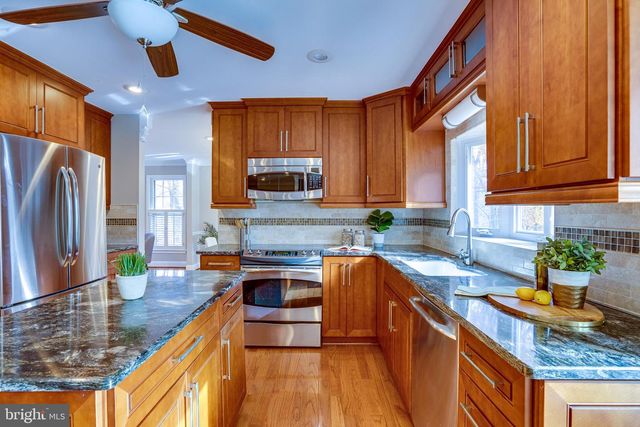 10993 HIGHRIDGE ST, Fairfax Station, VA 22039