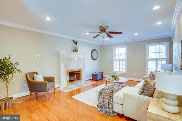 10993 HIGHRIDGE ST, Fairfax Station, VA 22039