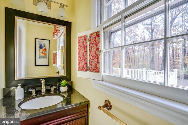 10993 HIGHRIDGE ST, Fairfax Station, VA 22039