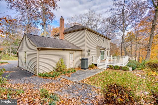 10993 HIGHRIDGE ST, Fairfax Station, VA 22039