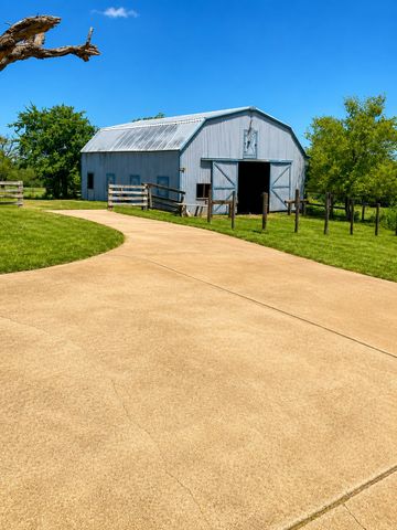 1092 An County Road 318, Frankston, TX 75763
