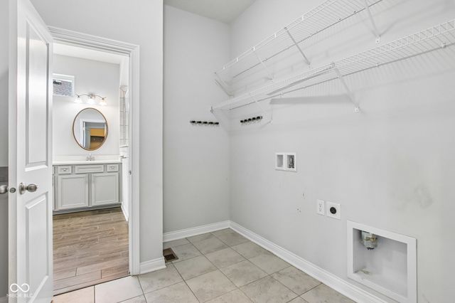 3760 Shady Lake Drive, Westfield, IN 46074