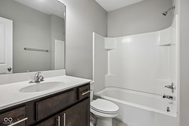 3760 Shady Lake Drive, Westfield, IN 46074