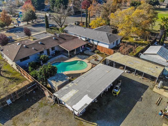 5025 El Paraiso Ave, Sacramento, CA 95824