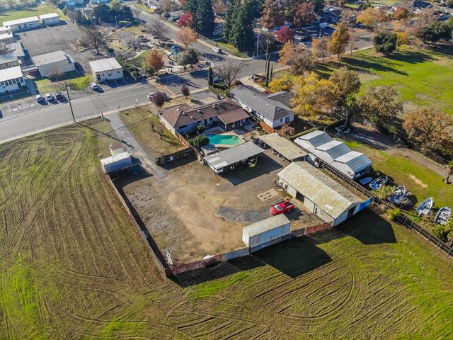 5025 El Paraiso Ave, Sacramento, CA 95824