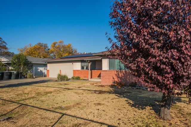 5025 El Paraiso Ave, Sacramento, CA 95824