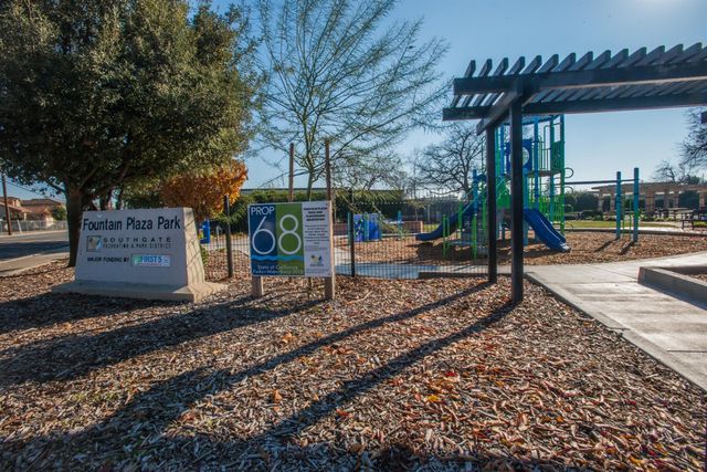 5025 El Paraiso Ave, Sacramento, CA 95824