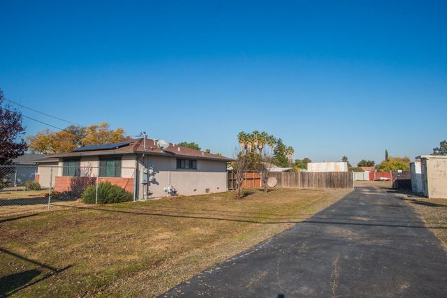 5025 El Paraiso Ave, Sacramento, CA 95824