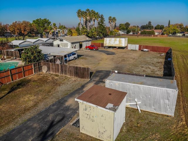 5025 El Paraiso Ave, Sacramento, CA 95824