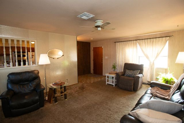 5025 El Paraiso Ave, Sacramento, CA 95824