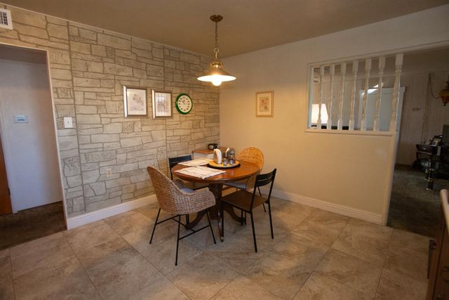 5025 El Paraiso Ave, Sacramento, CA 95824