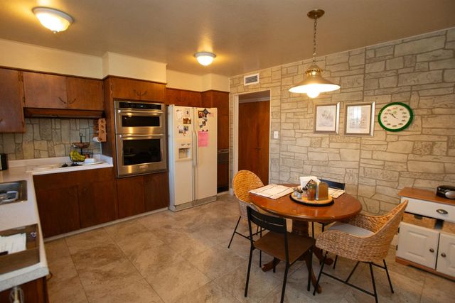 5025 El Paraiso Ave, Sacramento, CA 95824