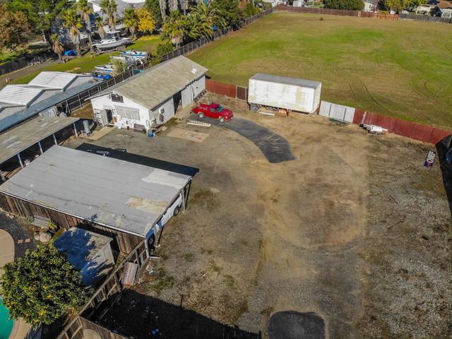 5025 El Paraiso Ave, Sacramento, CA 95824