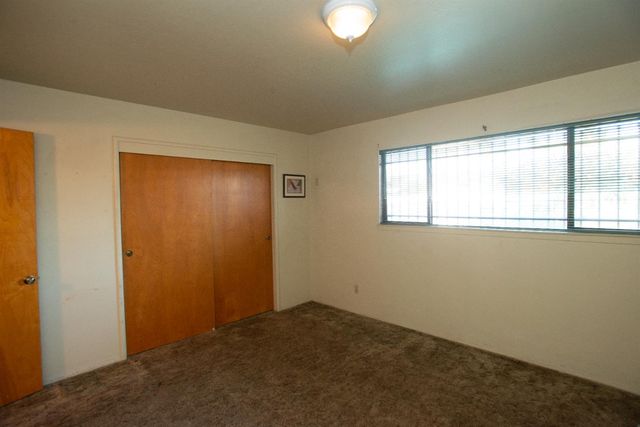 5025 El Paraiso Ave, Sacramento, CA 95824