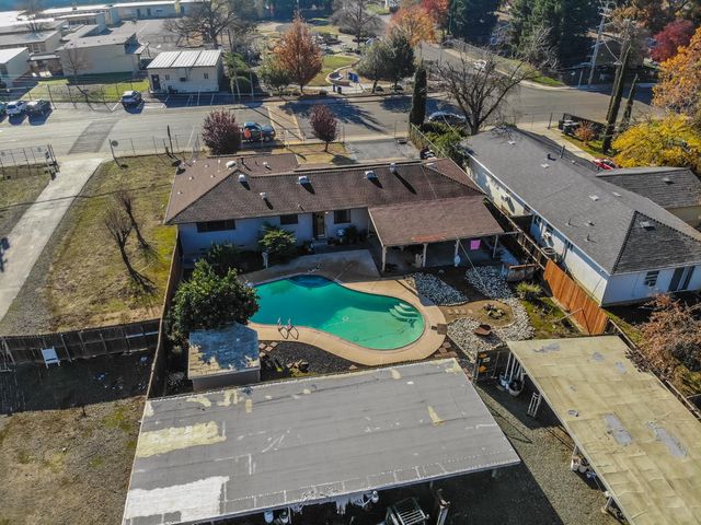 5025 El Paraiso Ave, Sacramento, CA 95824