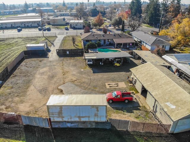 5025 El Paraiso Ave, Sacramento, CA 95824