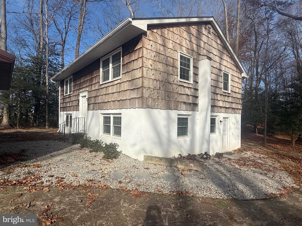 8859 CLENDANIEL POND RD, Lincoln, DE 19960