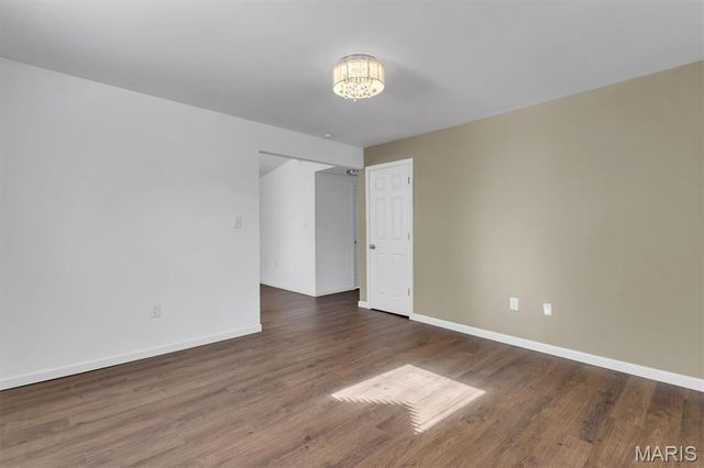 9929 Meadow Avenue, St Louis, MO 63125