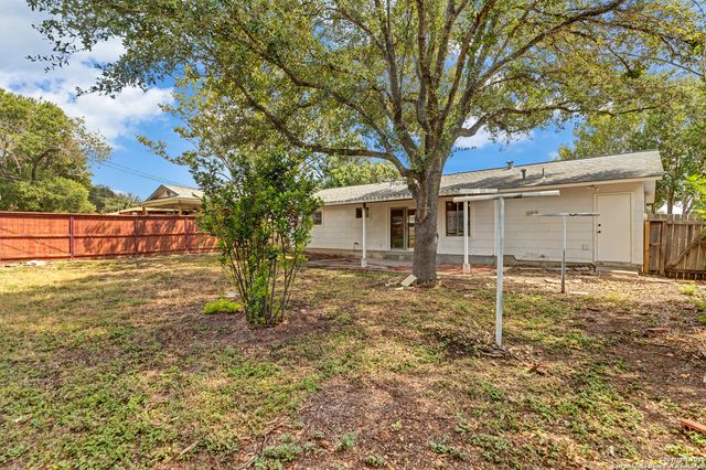 4303 Sunshadow, San Antonio, TX 78217