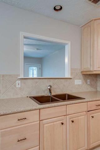 2802 S 4th ST, Austin, TX 78704