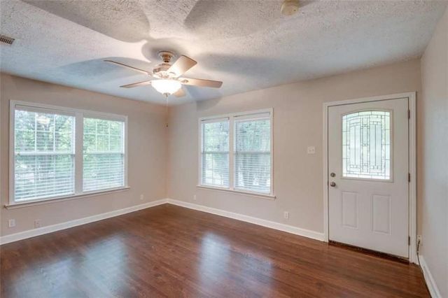 2802 S 4th ST, Austin, TX 78704