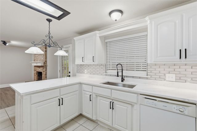 2901 Branch Oaks Drive, Garland, TX 75043