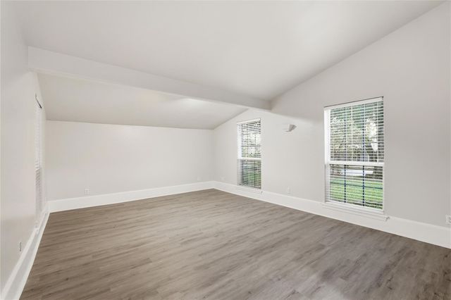 2901 Branch Oaks Drive, Garland, TX 75043